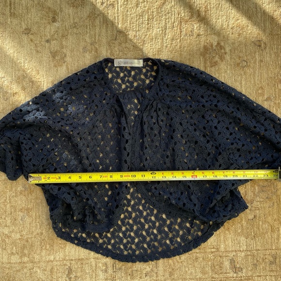 Navy blue shrug. Size S. - Picture 6 of 9